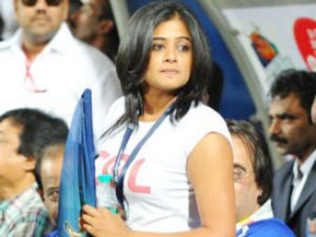 Priyamani troubled by Sachiin Joshi?