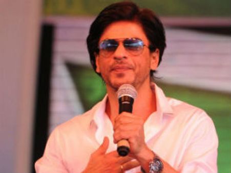 Shahrukh denies to offer his version of Shirish's fight