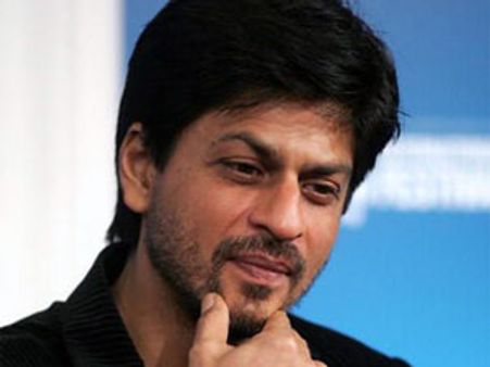 Shahrukh Khan faces tough time as a father over slapping incident