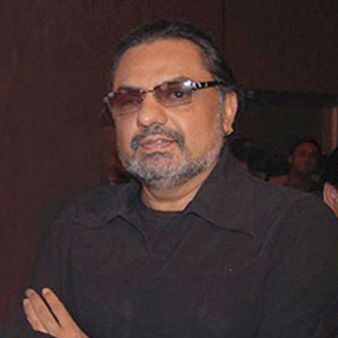 Bollywood celebrities attend Raj Kanwar's funeral