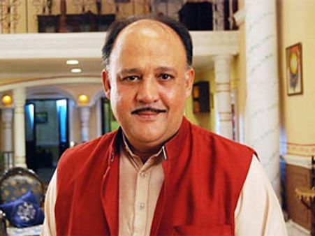 Hrithik Roshan's Agneepath upsets Alok Nath