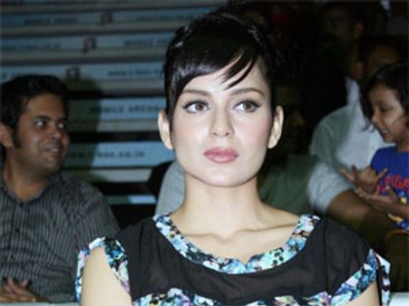 Kangana Ranaut join hands with Sanjay Dutt's enemy?