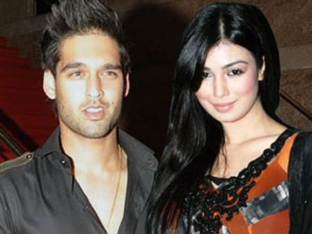 Ayesha Takia-Siddharth Mallya's twitter war gets ugly