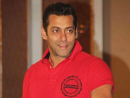 Salman Khan gifting Riteish-Genelia a honeymoon package?