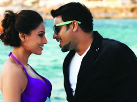 Bipasha Basu wants a life partner like R Madhavan