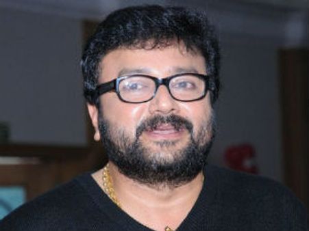 Malayalam actor Jayaram signs Vijay's Thupaki