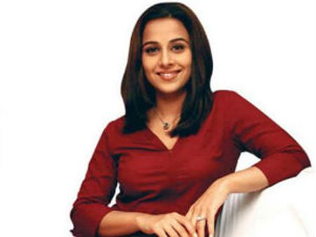 Vidya Balan completes shooting for item number in FKS