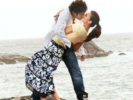 Ek Deewana Tha gets negative reviews from film critics