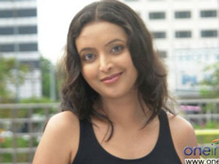 Rekha annoyed by Govindaya Namaha bosses