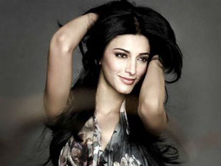 Shruti Hassan to romance Vishal!