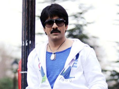 Telangana activists targets Ravi Teja’s film