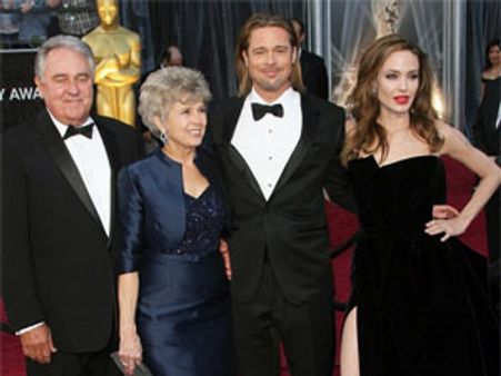 Brad Pitt-Angelina Jolie's success story revealed at the Oscars 2012!