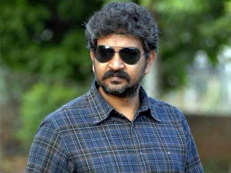 SS Rajamouli applauses Poola Rangadu, Ishq