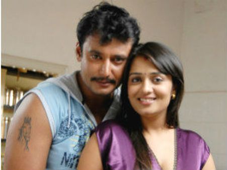 I don't have illicit relationship with Darshan: Nikita