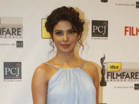 Priyanka Chopra taking singing tuition on Barfee sets