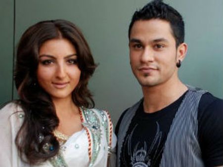 Soha Ali Khan's boyfriend supports Saif over his brawl