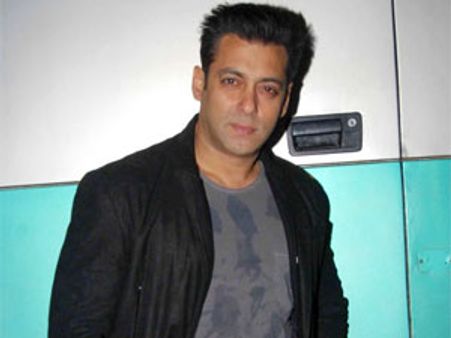 Salman Khan in pain again