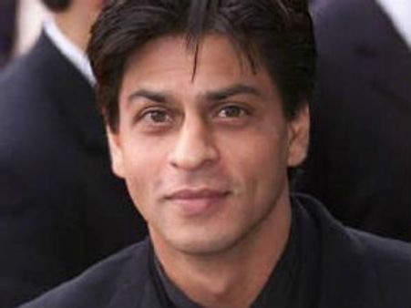 Shahrukh Khan wishes Sujoy Ghosh, Kahaani team