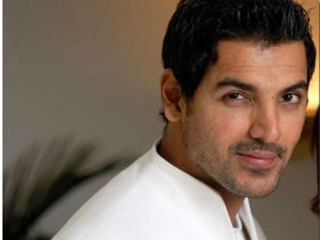 John Abraham dances amidst pain!