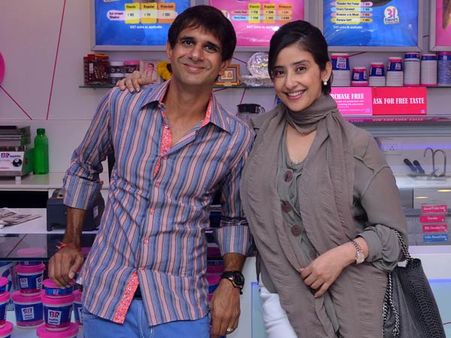 Manisha Koirala beats the heat at new Baskin Robbins store