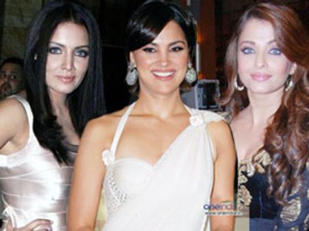 Who is the hottest Bollywood mommy?