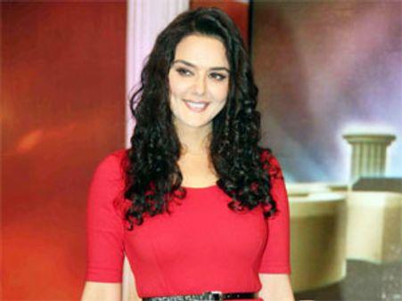 Preity Zinta turns writer!