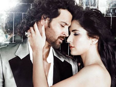 Katrina Kaif follows Hrithik Roshan