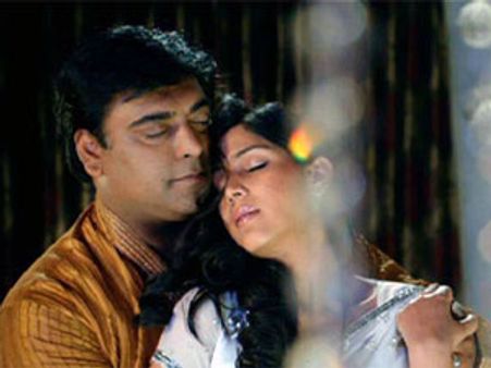 Bade Achhe Lagte Hai sets a trend of intimate scenes on TV