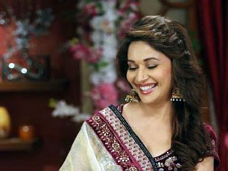 Madhuri Dixit, Malaika Arora Khan light up Main Lakshmi Tere Aangan Ki sets