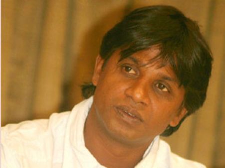 Vijay meets Chandappa's family at Bheema basin