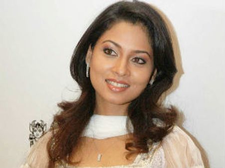 Pooja Umashankar blasts a journalist over MMS scandal report