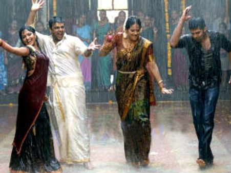 Linguswamy's Vettai to be dubbed in Telugu