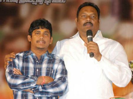 Bellamkonda Suresh accused of manhandling Santosh Srinivas