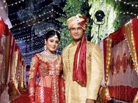 Dr Ashutosh weds Nidhi in Kuch Toh Log Kahenge