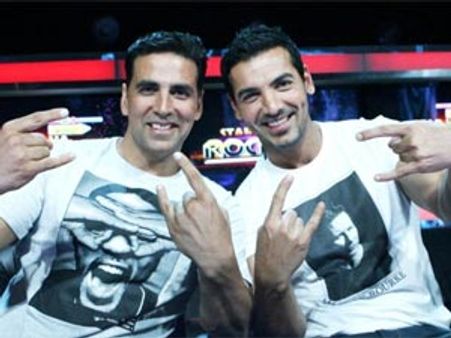 John Abraham gifts Harley Davidson bike to Akshay Kumar