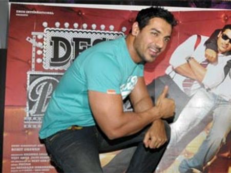 John Abraham gets abusive