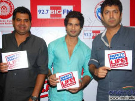 Teri Meri Kahaani cast joins hands with Big FM for SMLB campaign
