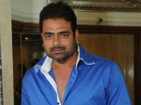 Abhimanyu Singh denies rift with Ram Gopal Varma