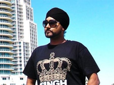 'Sadi Gali' fame RDB singer dies of cancer at 35