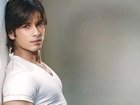 I have not signed Wanted 2: Shahid Kapoor