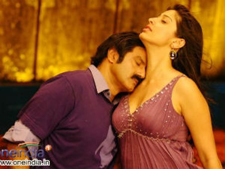 Adhinayakudu makers send warning note against piracy