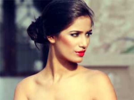 Skin show also requires talent: Poonam Pandey