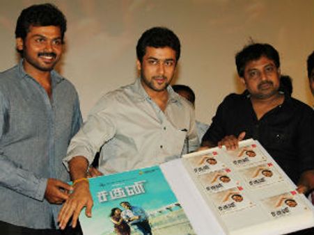 Karthi's Saguni audio hit the stores