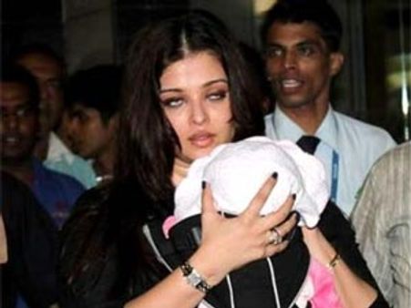 How Aishwarya Rai Bachchan can avoid media hype!