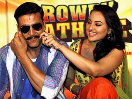 Akshay Kumar's son Aarav's reaction after watching Rowdy Rathore