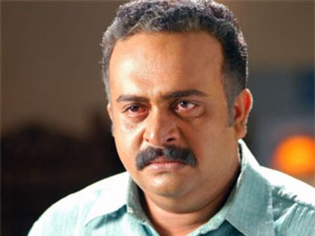 Sai Kumar appears before the court