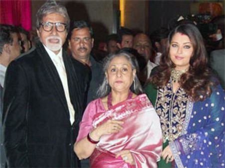 Jaya reveals granddaughter Aaradhya Bachchan's looks!