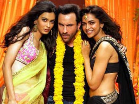 Saif Ali Khan turns prankster on Cocktail sets