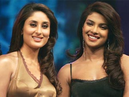 Kareena Kapoor goes gaga over rival Priyanka Chopra!