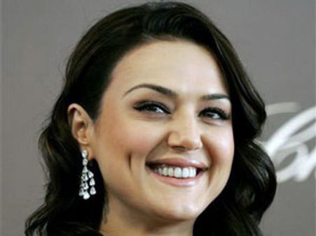 Preity Zinta finds child star for Ishkq in Paris